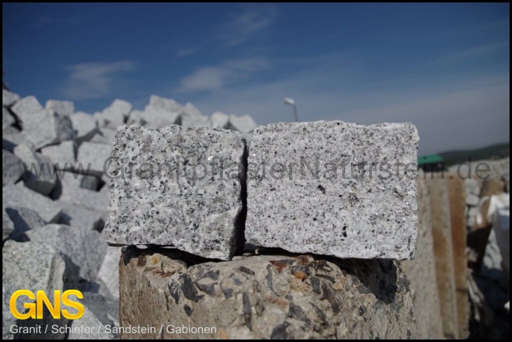 granitpflaster-hellgrau-feinkorn-9_resize